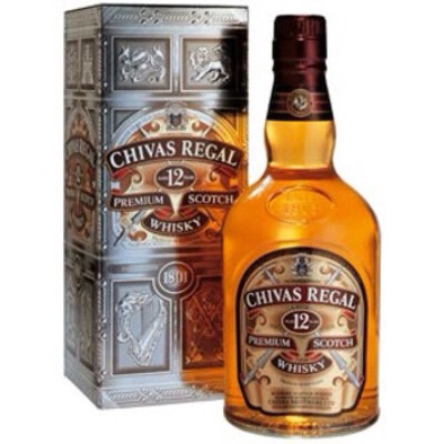 Chivas 12 YO（芝华士 12 年）国人喜欢在夜店喝这个，兑上绿茶，味道棒棒哒！但是它真的可以净饮，也可以帮你做一些入门的品鉴训练了。对于预算不高的入门者来说，它也是一个选项，比上面的 Jameson 常见一些。