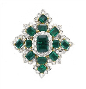 van cleef and arpels emeralds | AN EMERALD AND DIAMOND BROOCH, BY VAN CLEEF &amp;amp; ARPELS | Jewelry Auction ...