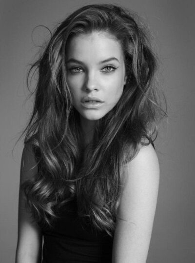 芭芭拉·帕尔文（ Barbara Palvin ）