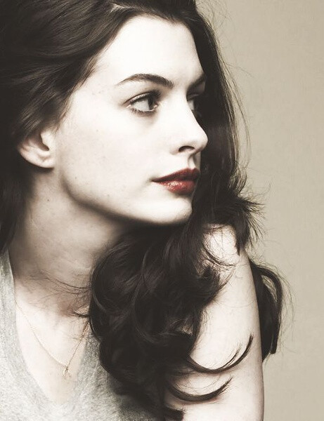 Anne Hathaway