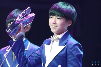 TFBOYS 王俊凯 Karry Wang 140415 音悦V榜年度盛典 图cr: 热可可