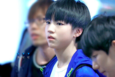 TFBOYS 王俊凯 Karry Wang 140416 北京首都机场 图cr: 热可可