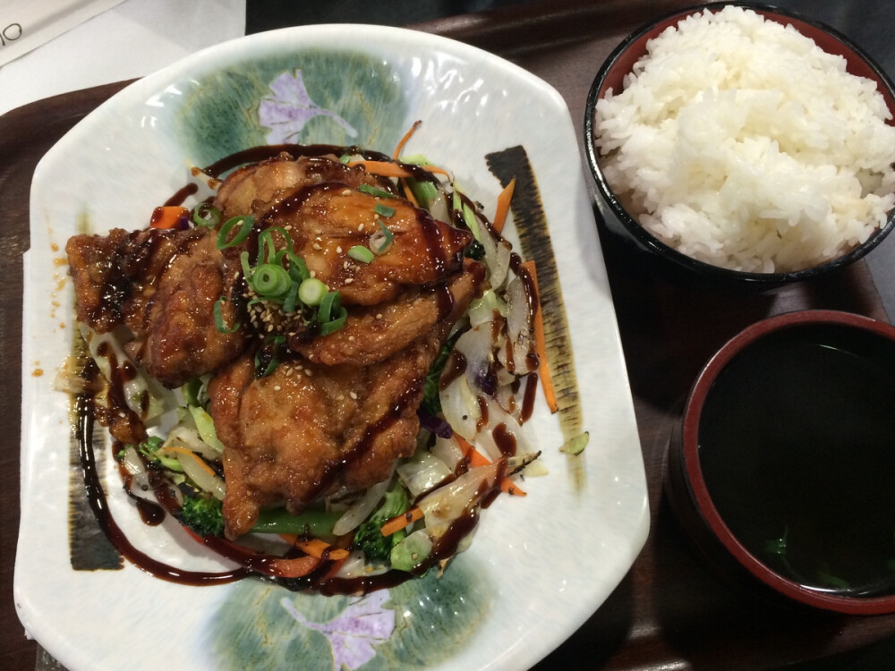 Nice Japanese chicken teriyaki in the Mall #Queenstown 