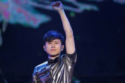 张杰（图源新浪微博