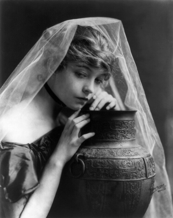 Lillian Gish