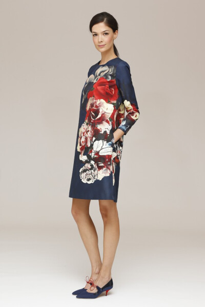 Carolina Herrera Pre-Fall 2015。卡罗琳娜-海莱娜2015早秋时装发布。