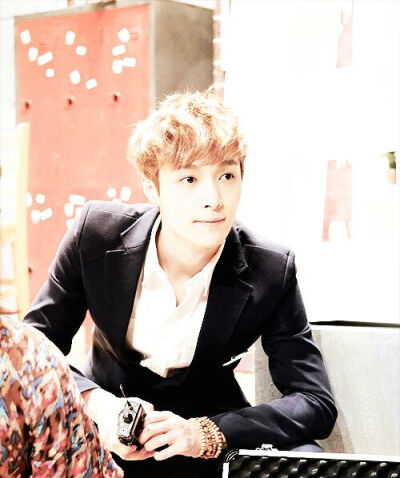 EXO 张艺兴 LAY