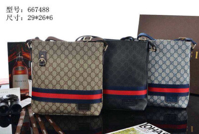 包邮 送精美礼品 编号：1005-04380613812-0610480 品牌：Gucci/古奇 尺寸29x26x6cm[玫瑰]实物实拍厂家直销，大量回货.... CUCCI 2014新款..采用进口PVC防水面料配头层牛皮、原版五金、时尚单肩斜挎款@大牌范十足[…