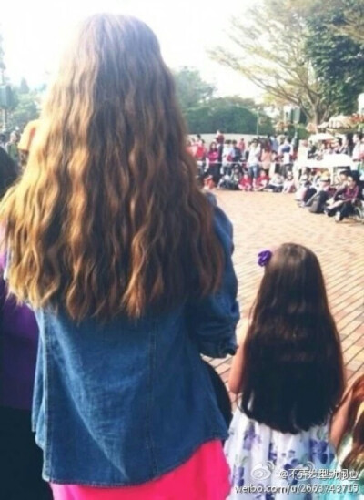 蝴蝶板齐肩长发