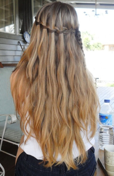 背影很女神有木有