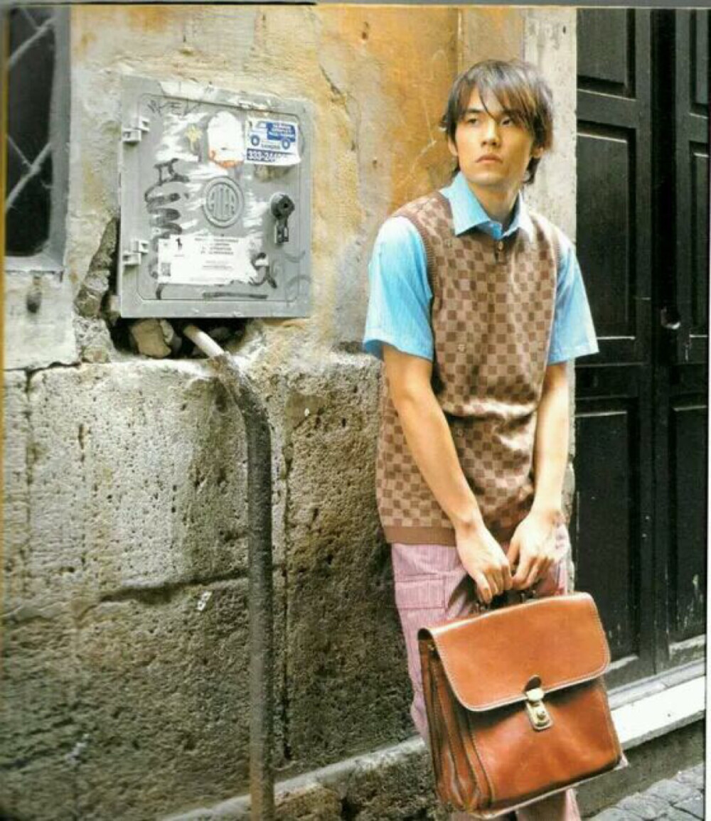 哎哟，不错哦，新专辑你们买了吗？QQ音乐还有杰威尔全新开创的电子数字专辑购买哦！大家别忘了给杰伦随份子哦！