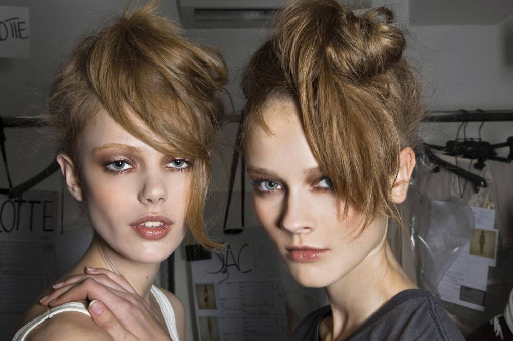 Jac and Frida .Backstage at Fendi ss10