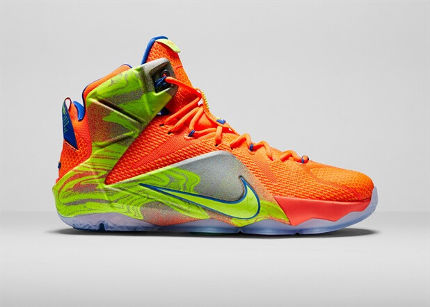 LEBRON 12 SIX MERIDIANS配色