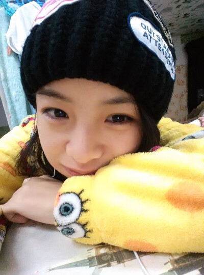 萌萌哒的小美女