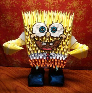 这是折了一个一个小三角组合起来的