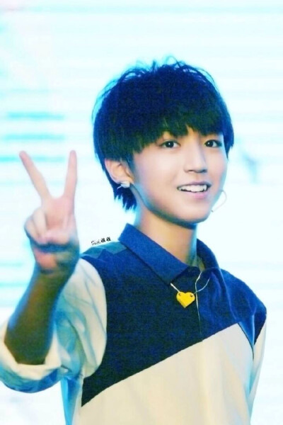 “YEAN”！TFBOYS王俊凯 cr.logo