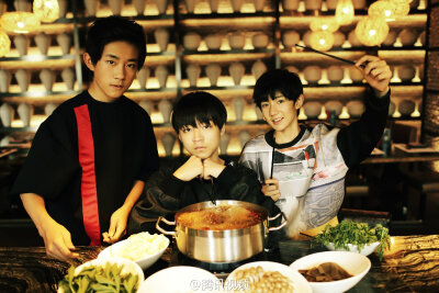 TFBOYS 时尚芭莎