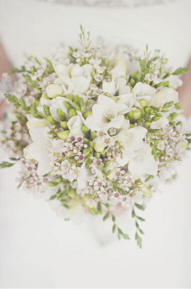 小清新风格的新娘手捧花