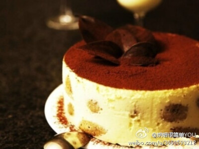 【提拉米苏Tiramisu】意大利语中的含义，“记住我”，“带我走”，传说吃到的人会幸福哦~