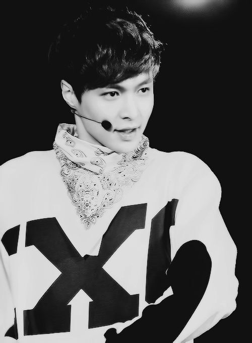 EXO 张艺兴 LAY