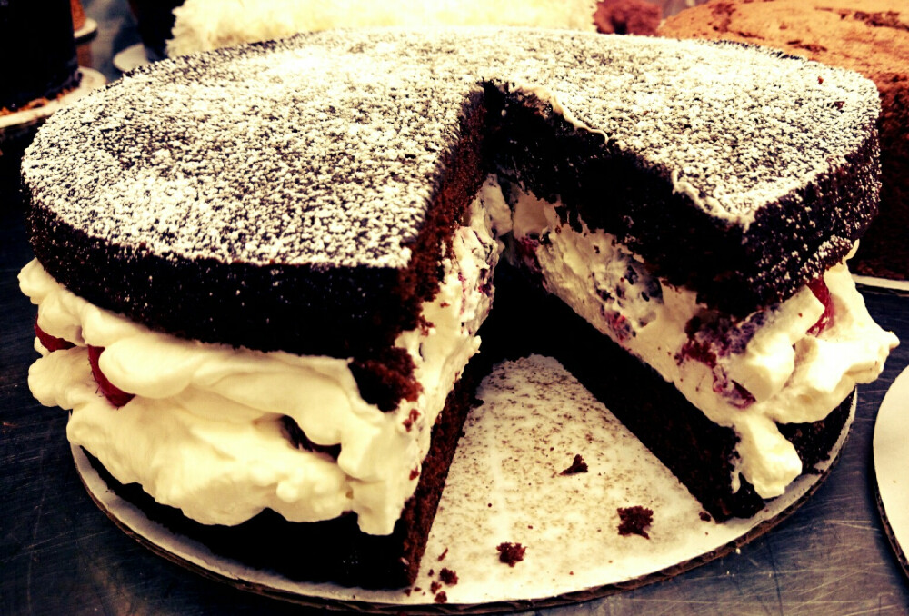 raspberry chocolate cake credit: moi ~\^O^/