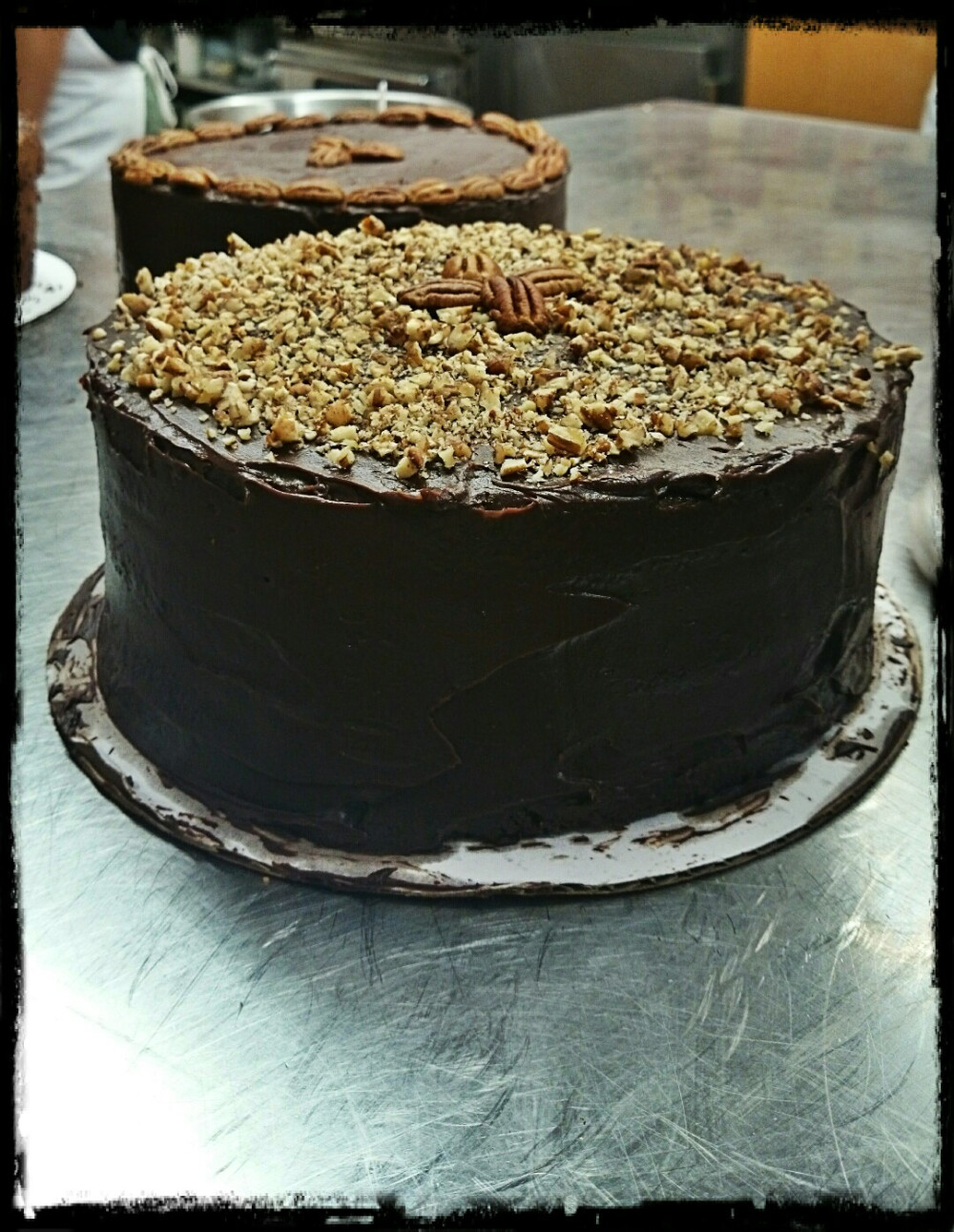 walnut chocolate devil cake~ 果然巧克力是真爱哈哈哈哈哈 credit : moi~