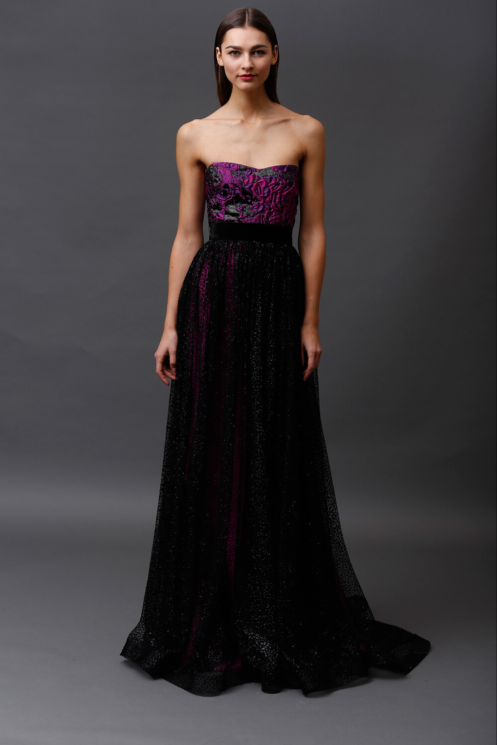 Badgley Mischka Pre-Fall 2015。巴吉利·米诗卡2015早秋时装发布。