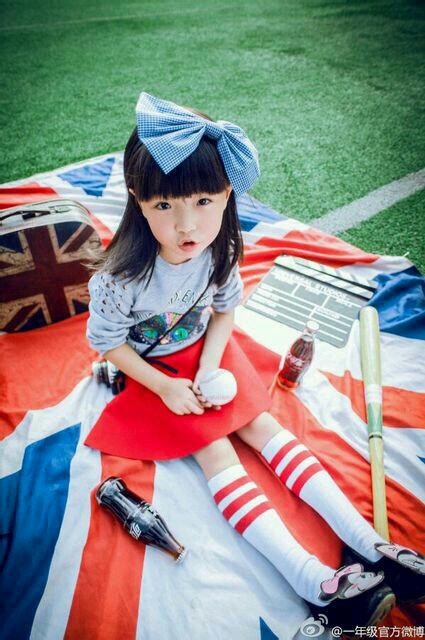 王梓璇盼盼 发箍小公主 懂事负责的小班长