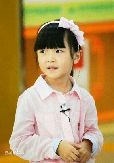 王梓璇盼盼 发箍小公主 懂事负责的小班长