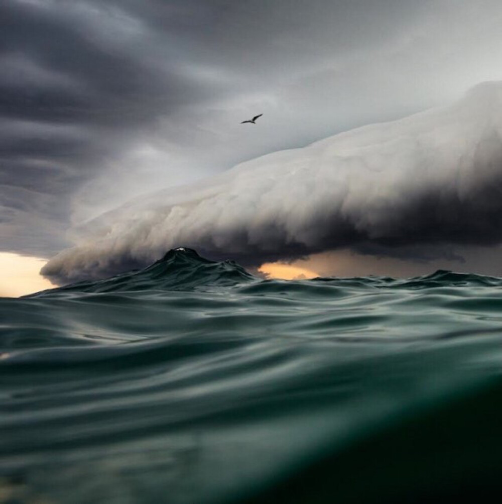 悉尼的风暴（Storm in Sydney by Jem Cresswell）