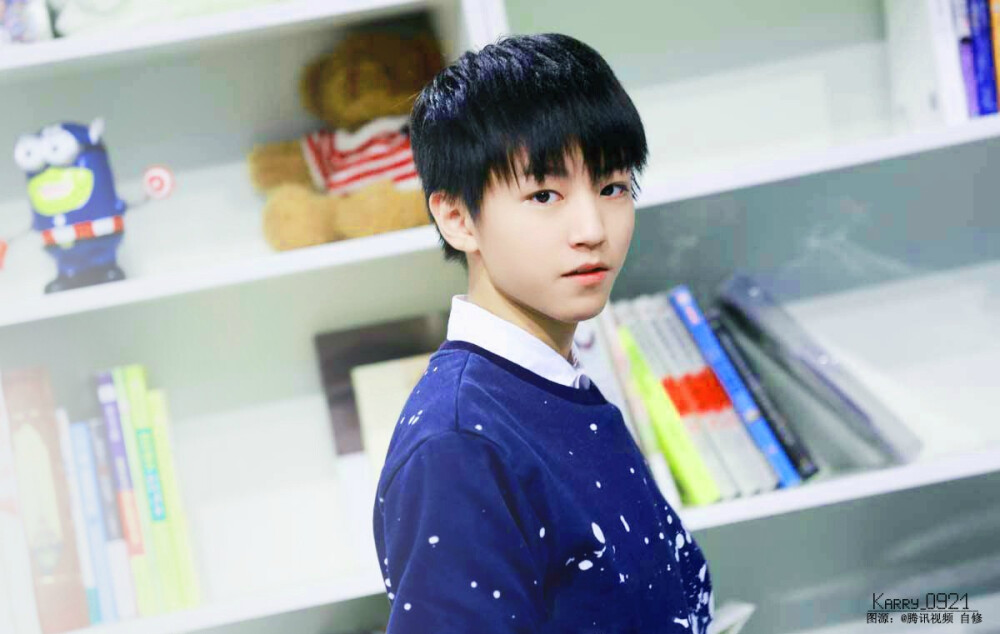 #TFBOYS王俊凯# 少年go二红玫瑰