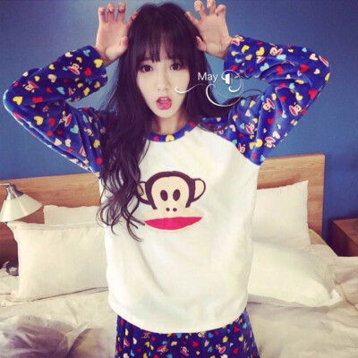 大嘴猴睡衣。法兰绒。