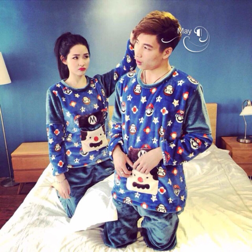 超级玛丽睡衣套装。法兰绒。