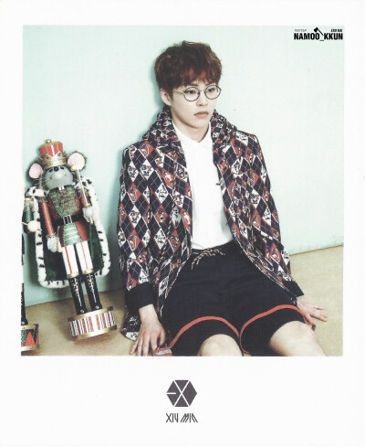 SUM Goods Polaroid Ver.1高清扫图 *EXO