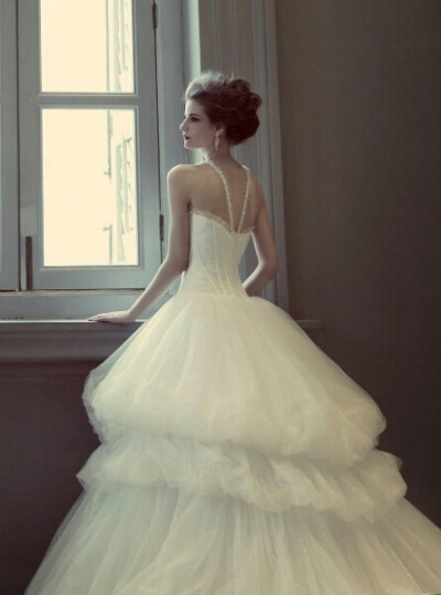 ♥当你穿上婚纱的那一刻，你会看见幸福最美的模样