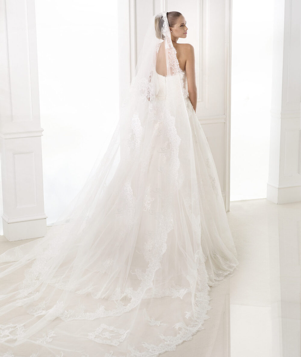 2015年PRONOVIAS婚纱集合 BLENDA