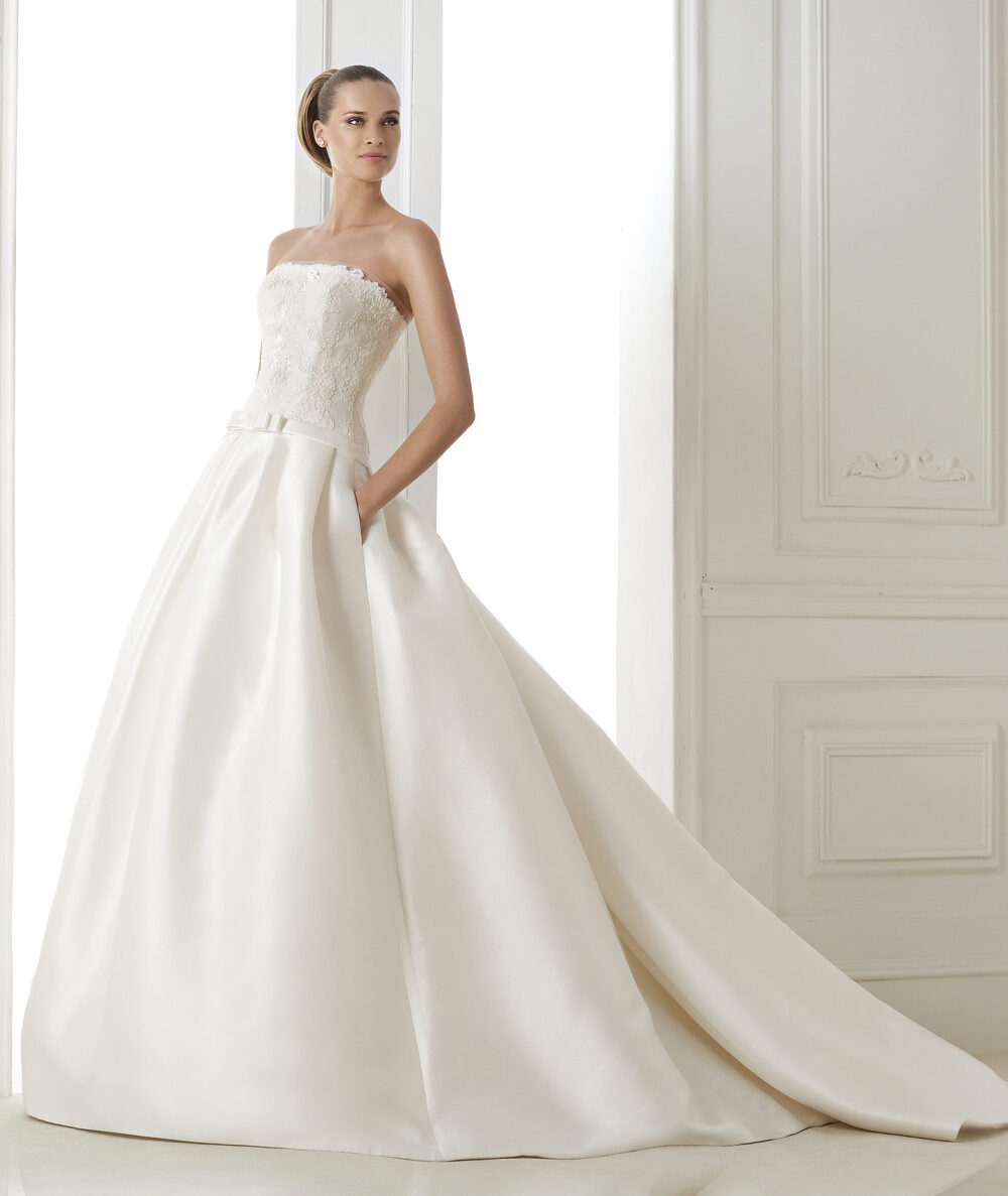 2015年PRONOVIAS婚纱集合 BARONDA