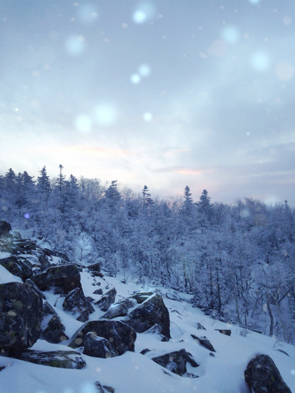 雪山日出