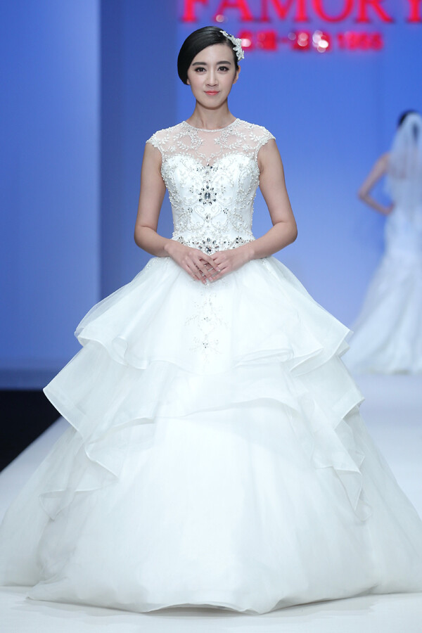 “名瑞”2015春夏婚纱礼服新品—天津名媛化… - 高清图片，堆糖，美图壁纸兴趣社区