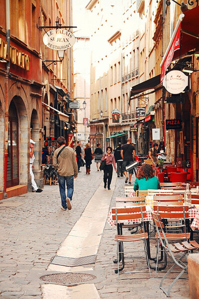 法国里昂老城区的街道。