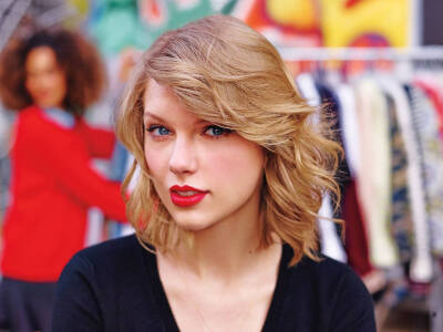 TAYLOR SWIFT - Keds 广告图