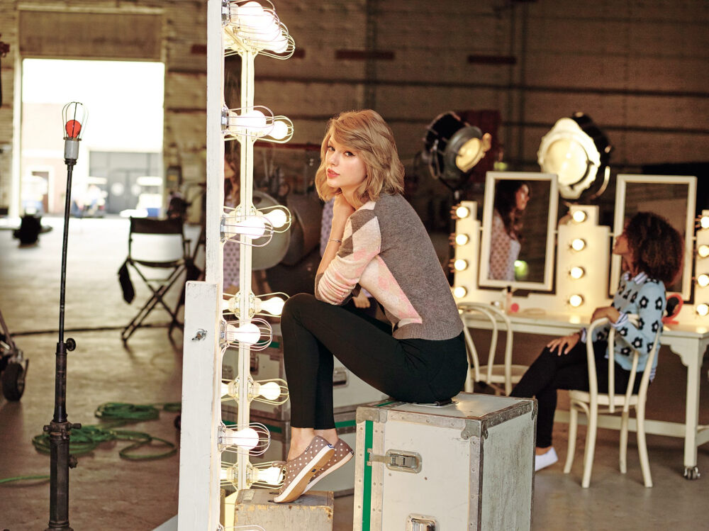 TAYLOR SWIFT - Keds 广告图