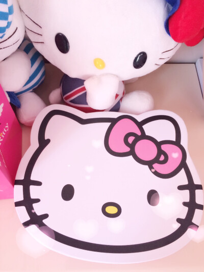 hello kitty限量新年礼盒