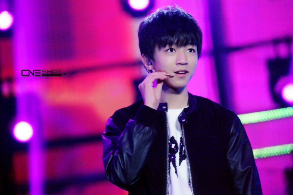 王俊凯 TFBOYS王俊凯 141231 江苏卫视跨年 CR:-K-OneShot