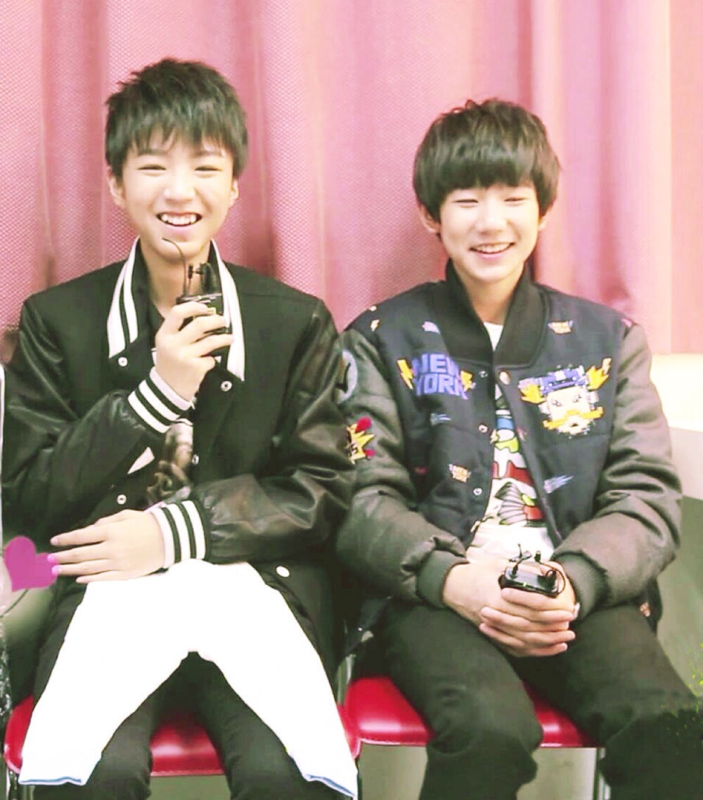 #凯源# 就想和你俩一起傻笑～