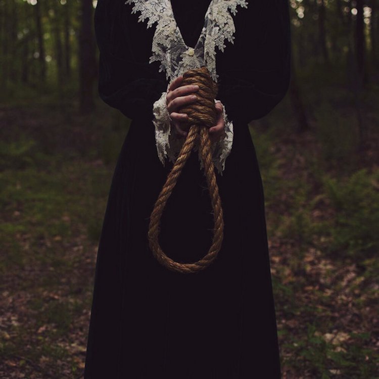 你只要心中有鬼，我就一直甜美 艺术家Christopher McKenney 的一组超现实主义摄影作品