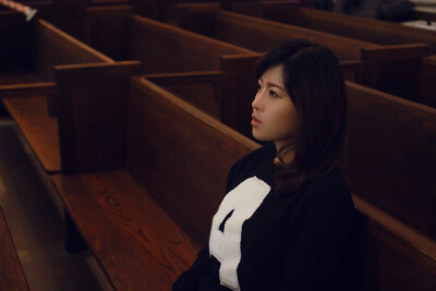 请相信总会有一阵风，它会吹走你所有的烦恼。