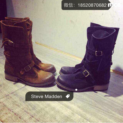 现货Steve Madden 尾单出口美国 破产姐妹同款 进口高丝光牛皮内里牛皮 皮质超厚 每双都是工人手工打磨擦色 品质看的见高端木跟加香蕉底更耐用 牛皮条围绕更显腿长 巨牛的是靴桶可调节宽度 完全拒绝小粗腿❗…