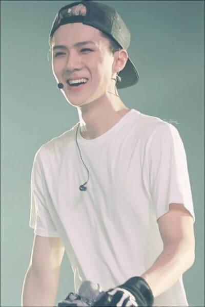 吴吴吴吴吴少年