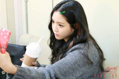 apink 郑恩地 朴初珑 孙娜恩 伊普美 吴夏荣 金南珠